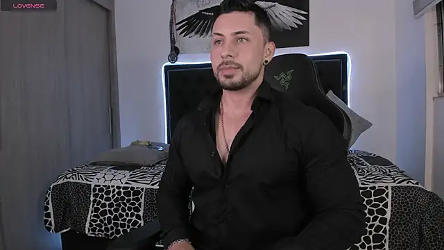 santi aesthetic online show from 05-31-26, 02:39