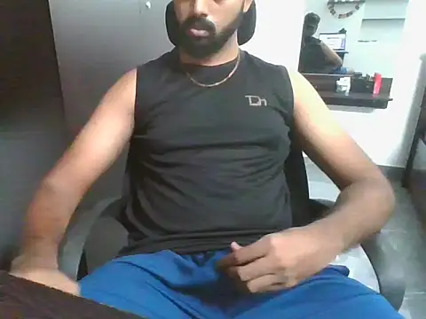 Snapshot of Periyakunji69 chatting on 05-22-26, 08:23 Periyakunji69 online show from 05-22-26, 08:23