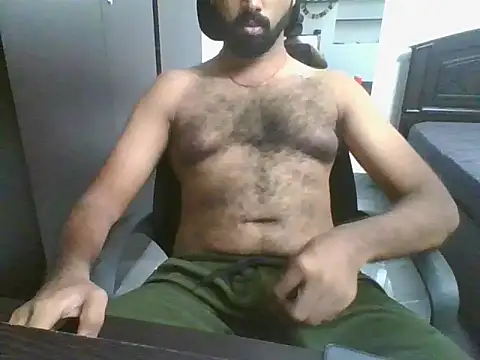 Snapshot of Periyakunji69 chatting on 05-21-26, 01:19 Periyakunji69 online show from 05-21-26, 01:19