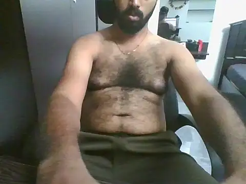 Snapshot of Periyakunji69 chatting on 05-24-26, 04:51 Periyakunji69 online show from 05-24-26, 04:51