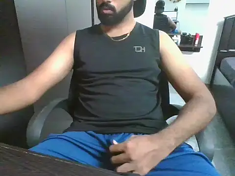 Snapshot of Periyakunji69 chatting on 05-11-26, 06:04 Periyakunji69 online show from 05-11-26, 06:04