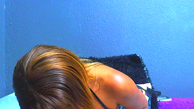 Snapshot of SMALLBOOBSXX chatting on 05-09-26, 05:11 SMALLBOOBSXX online show from 05-09-26, 05:11
