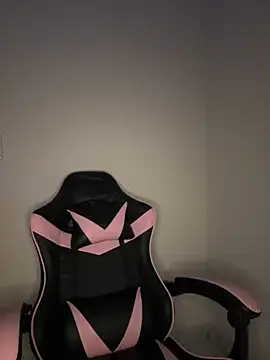 Manu 2002  online show from 10-31-25, 09:43