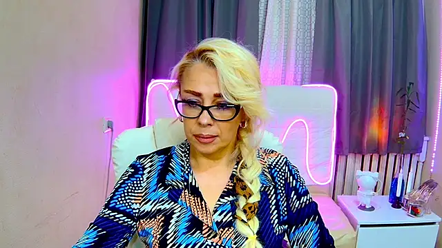 KatrinaCharm online show from 09-10-25, 06:12