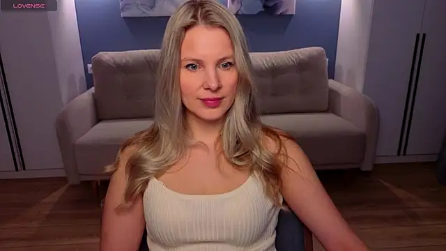 MelanieBennett online show from 04-08-26, 06:15