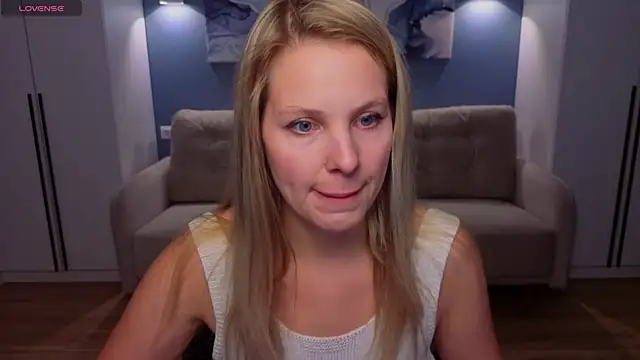 MelanieBennett online show from 05-07-26, 06:17