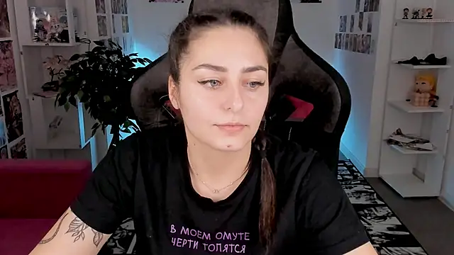 ValeriiMills online show from 01-17-26, 05:27