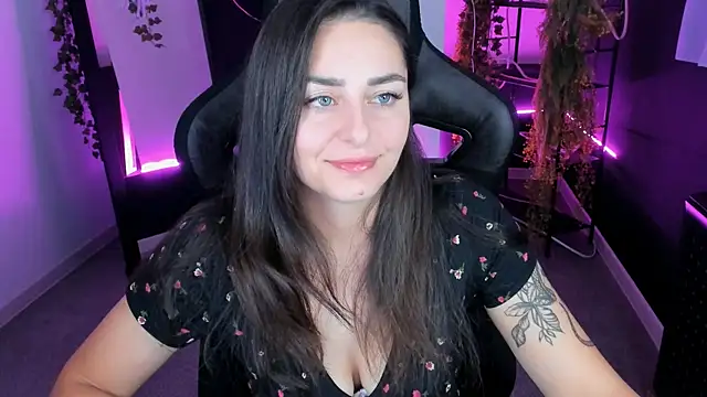 ValeriiMills online show from 10-09-25, 11:49