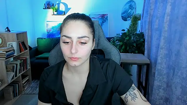 ValeriiMills online show from 02-19-26, 02:58