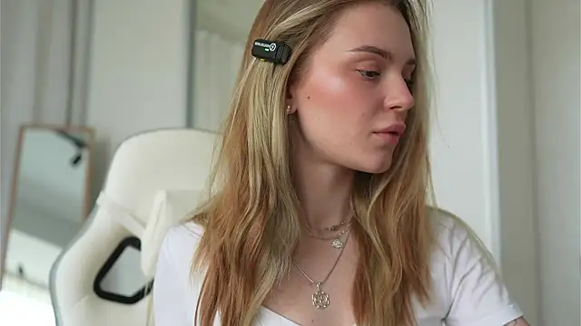 Cyberheart  online show from 03-20-25, 09:04