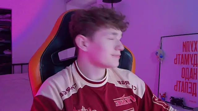 DanyDavis online show from 10-13-25, 07:15