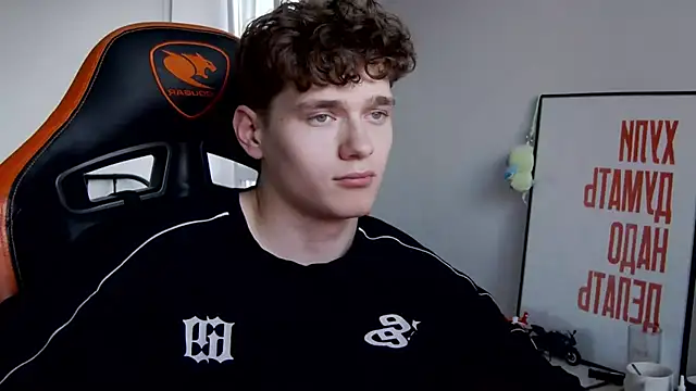 DanyDavis online show from 10-06-25, 01:12