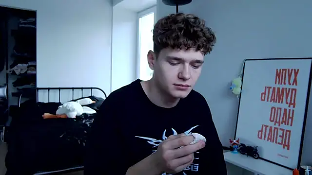 DanyDavis online show from 10-04-25, 07:21