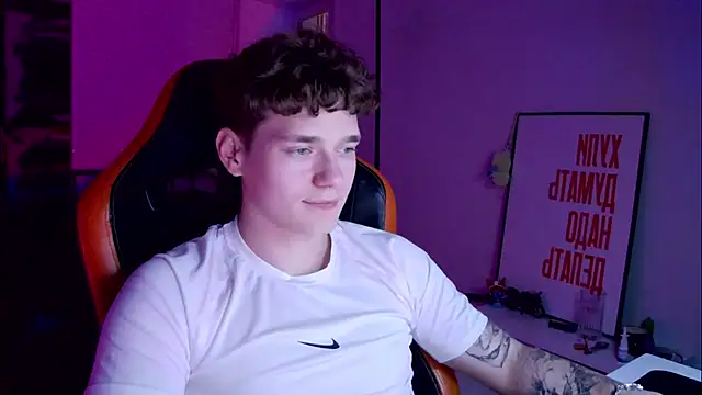 DanyDavis online show from 10-04-25, 07:26