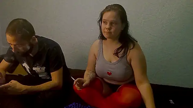 SweetPiggyx online show from 03-28-26, 07:15