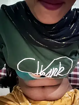 Desi Bhabi 01 online show from 11-08-25, 04:54