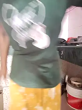 Desi Bhabi 01 online show from 11-08-25, 04:49