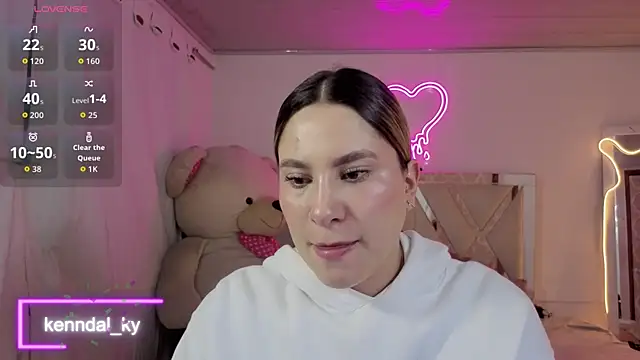 saaya tay online show from 04-17-26, 03:20