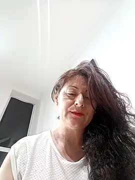 Snapshot of lunadicty chatting on 03-11-25, 11:37 lunadicty online show from 03-11-25, 11:37