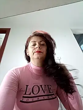 Snapshot of lunadicty chatting on 10-12-25, 10:00 lunadicty online show from 10-12-25, 10:00
