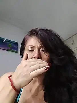 Snapshot of lunadicty chatting on 06-11-26, 11:13 lunadicty online show from 06-11-26, 11:13