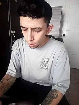 Chris  Jones online show from 10-19-25, 01:03