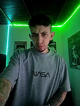 Chris  Jones online show from 04-11-26, 10:24