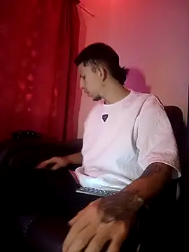 Chris  Jones online show from 10-02-25, 10:02