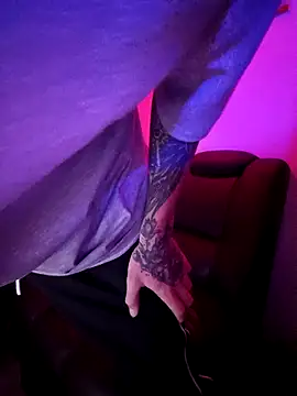 Chris  Jones online show from 10-16-25, 04:21