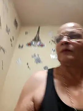 katrina perez online show from 11-30-25, 09:48