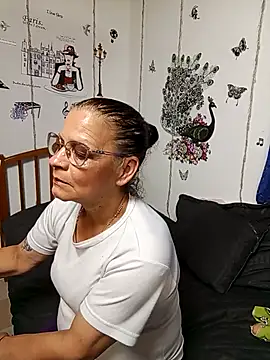 katrina perez online show from 02-24-26, 09:04