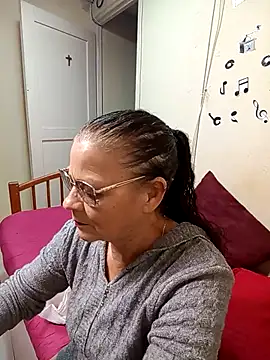 katrina perez online show from 11-08-25, 10:46