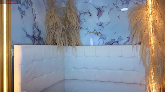 Snapshot of Cerecitaa02_ chatting on 04-21-26, 01:42 Cerecitaa02 online show from 04-21-26, 01:42
