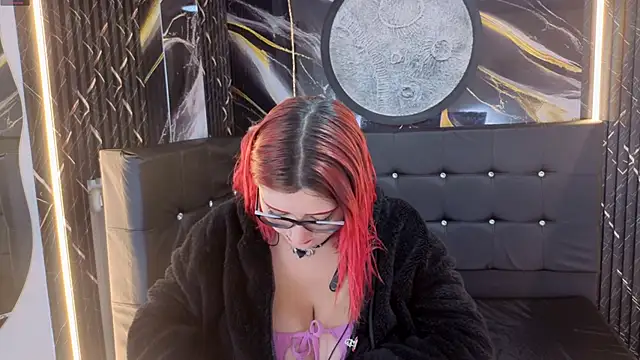 Snapshot of Cerecitaa02_ chatting on 05-06-26, 11:53 Cerecitaa02 online show from 05-06-26, 11:53