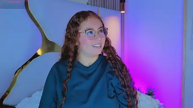 Snapshot of AmmberJones chatting on 01-10-26, 12:00 AmmberJones online show from 01-10-26, 12:00