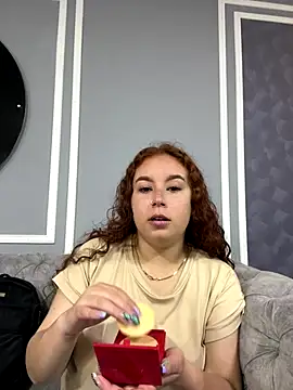 Snapshot of AmmberJones chatting on 11-10-25, 12:32 AmmberJones online show from 11-10-25, 12:32