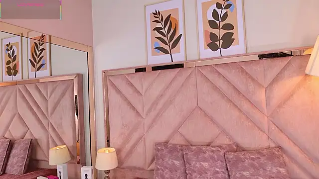 Snapshot of AmmberJones chatting on 02-16-26, 12:04 AmmberJones online show from 02-16-26, 12:04