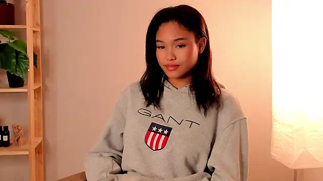 Snapshot of DorisBeste chatting on 03-20-25, 02:53 DorisBeste online show from 03-20-25, 02:53