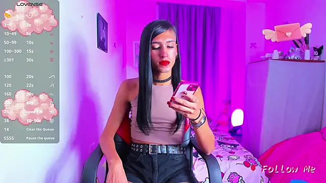 SkylerBennet online show from 10-21-25, 04:23