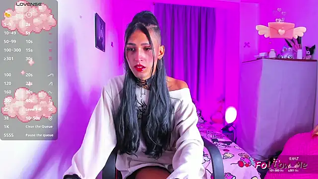 SkylerBennet online show from 10-18-25, 02:24