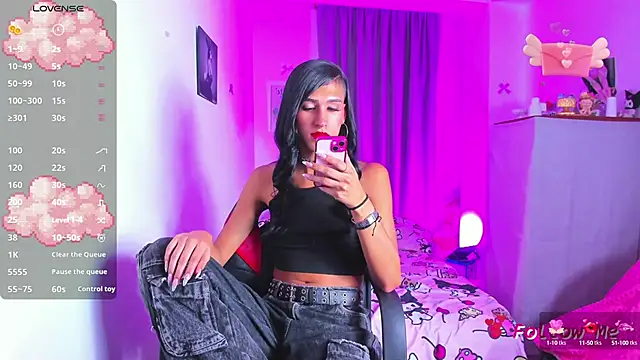 SkylerBennet online show from 10-23-25, 03:16