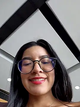 Snapshot of Pretty_roxxyy chatting on 09-14-25, 01:44 Pretty roxxyy online show from 09-14-25, 01:44