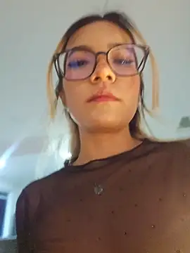 Pretty roxxyy online show from 03-29-26, 11:23