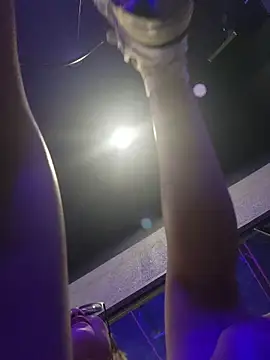 Snapshot of Pretty_roxxyy chatting on 02-13-26, 11:21 Pretty roxxyy online show from 02-13-26, 11:21