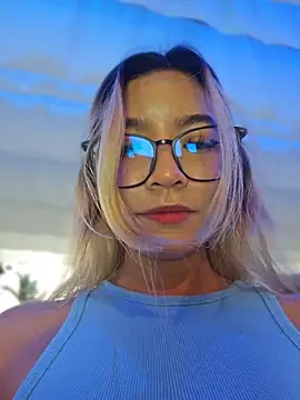 Pretty roxxyy online show from 04-04-26, 11:17