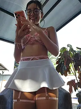 Pretty roxxyy online show from 11-21-25, 12:26