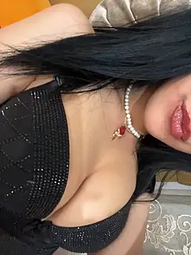 Snapshot of QueenLujaine chatting on 05-10-26, 06:10 QueenLujaine online show from 05-10-26, 06:10