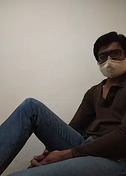 Snapshot of SunkLupus chatting on 03-23-25, 06:37 SunkLupus online show from 03-23-25, 06:37