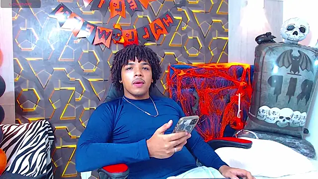 black king 241 online show from 10-24-25, 03:27