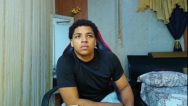 Snapshot of black_king_241 chatting on 05-01-26, 03:44 black king 241 online show from 05-01-26, 03:44